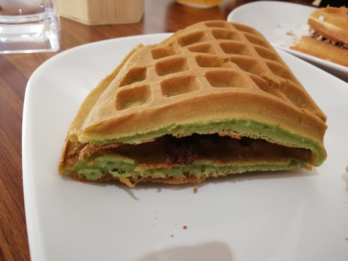 Sweet Honey Waffle House - 9