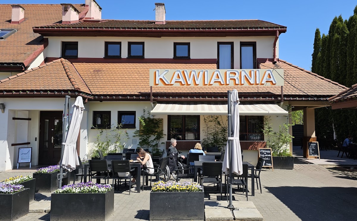 Botanica Cafe & Bistro