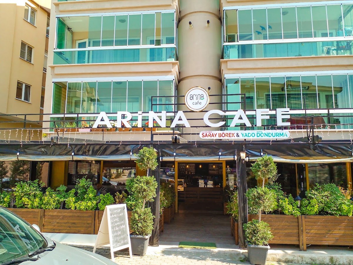 Arina Cafe