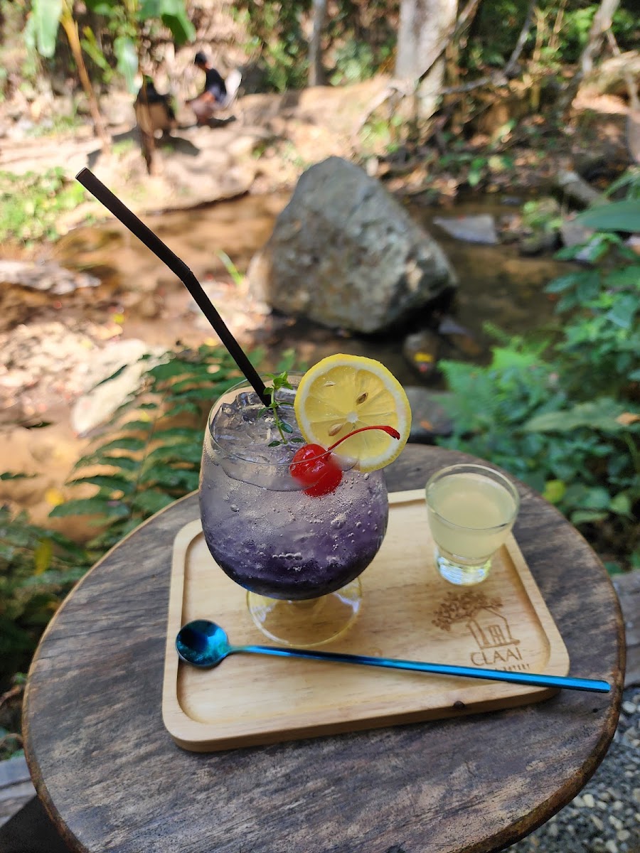 Claai Cafe' & Eatery - 6