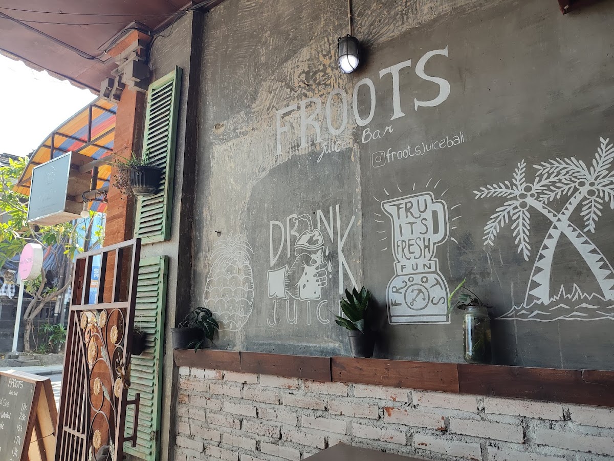 Froots Juice Bar - 4