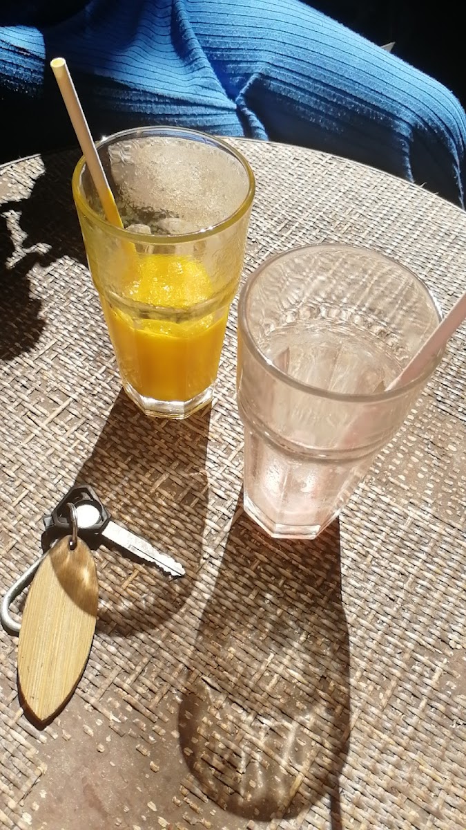 Froots Juice Bar - 8