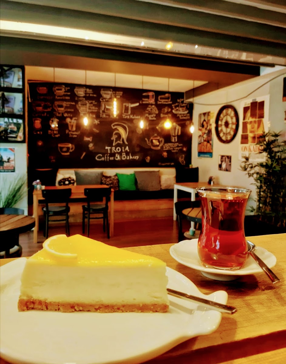 TROIA Coffee & Bakery - 5