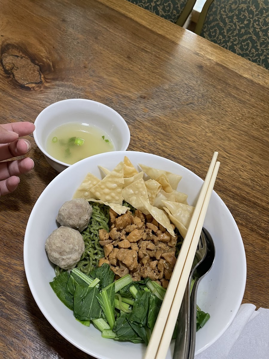 High Cube Cafe & Resto - 4