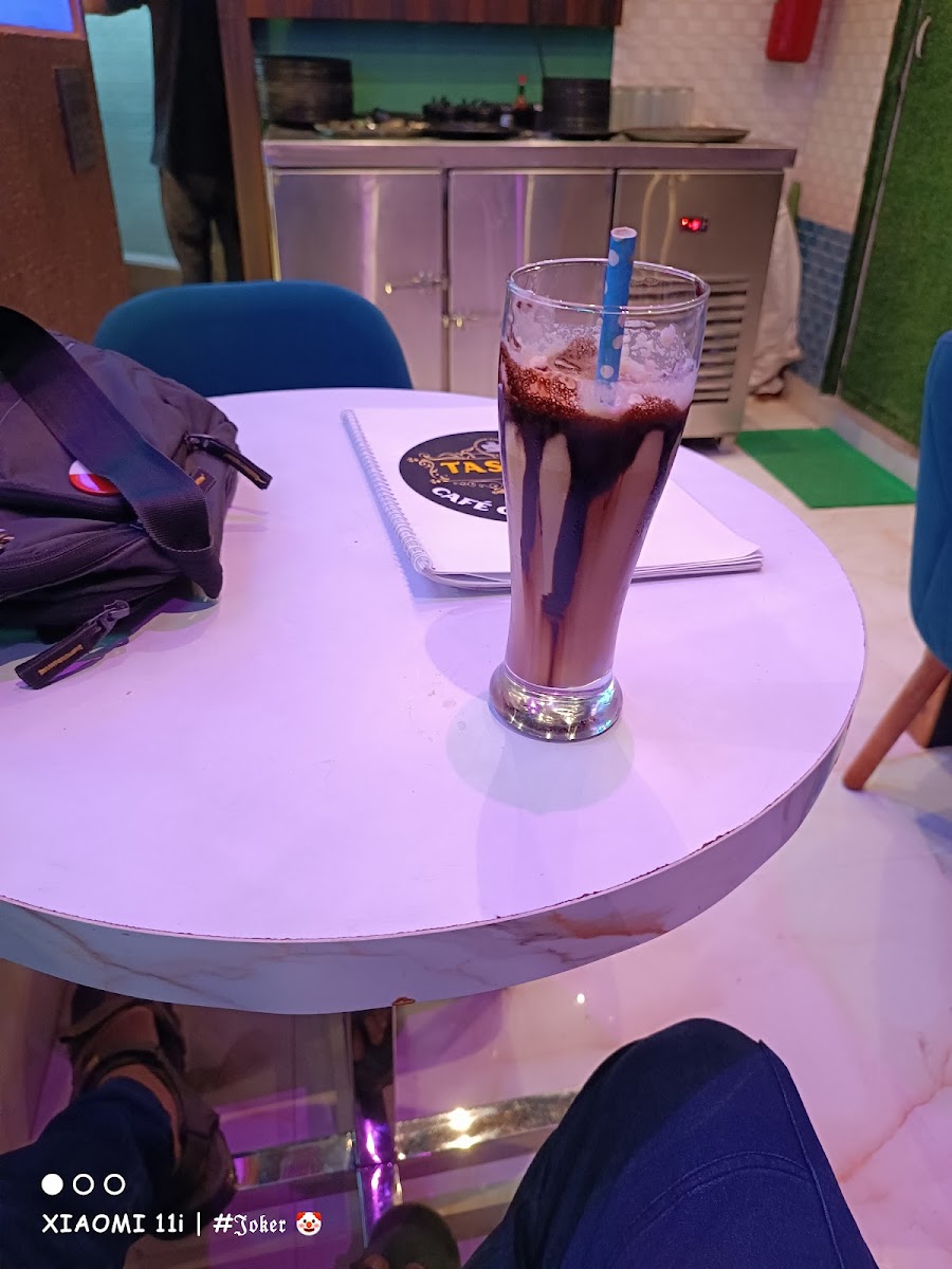 TASHAN CAFE CUM LOUNGE - 5