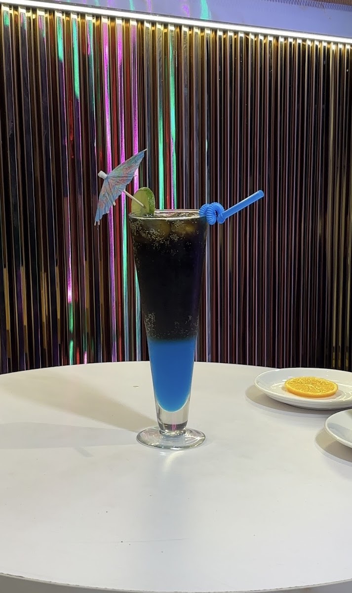 TASHAN CAFE CUM LOUNGE - 8