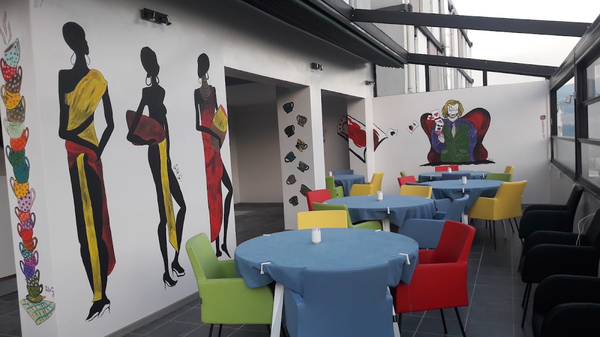 Smile Oyun & Cafe Salonu