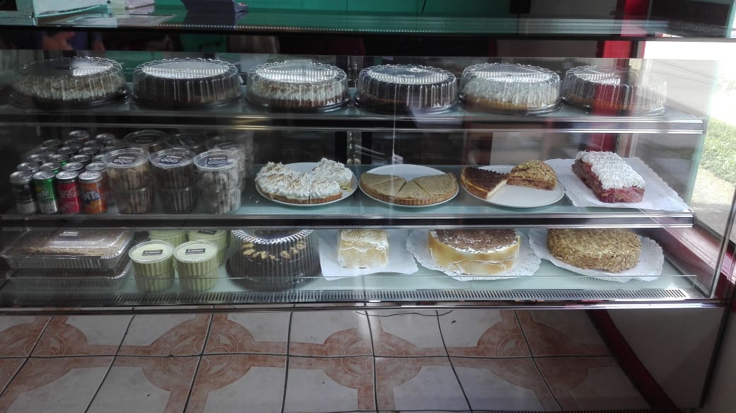 Cafetería La Felsinea, Pasteleria-comidas preparadas- Pizzeria