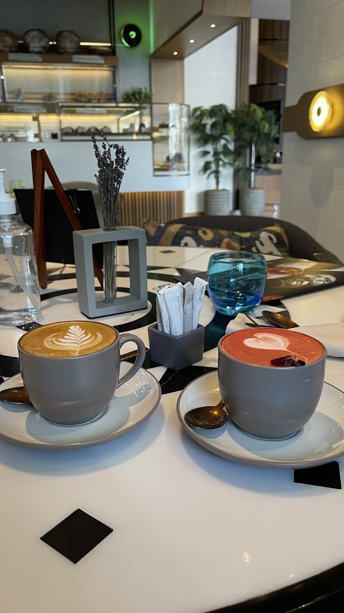 Risen Café and Artisanal Bakery, Business Bay - 8