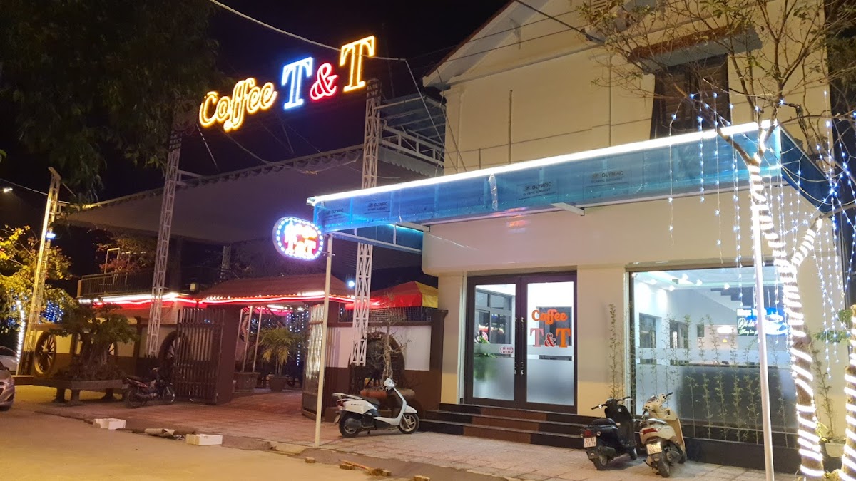 CAFE T&T