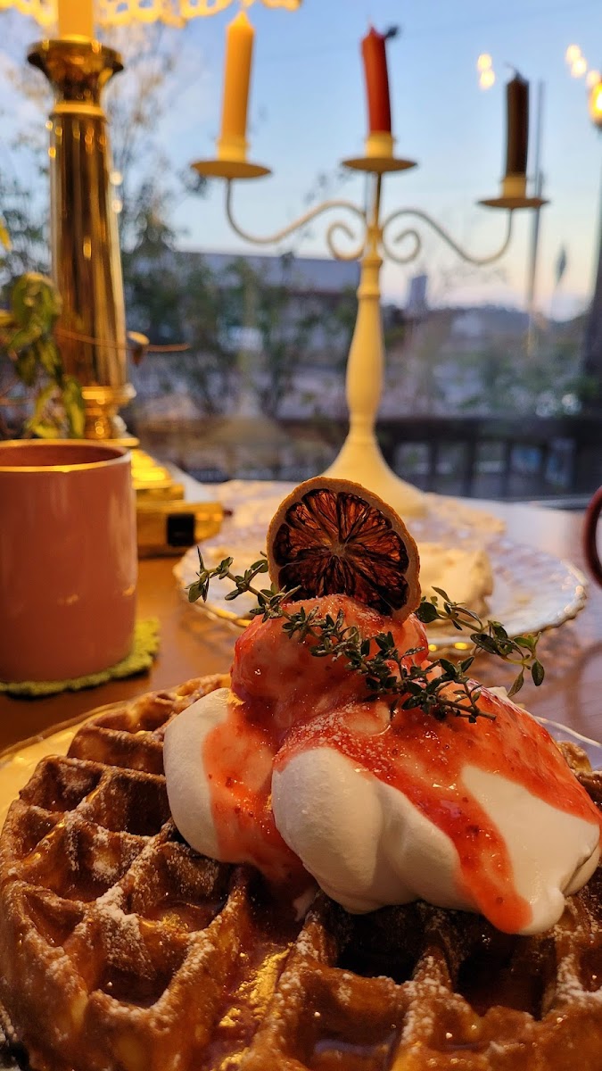 Jebudo Cafe Carrie's Home - 7