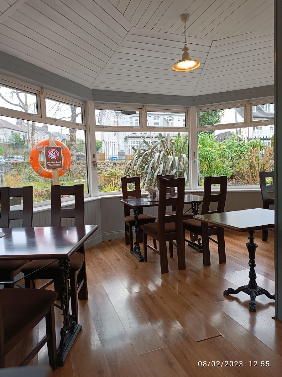 Mango Cafe & Shop - 5