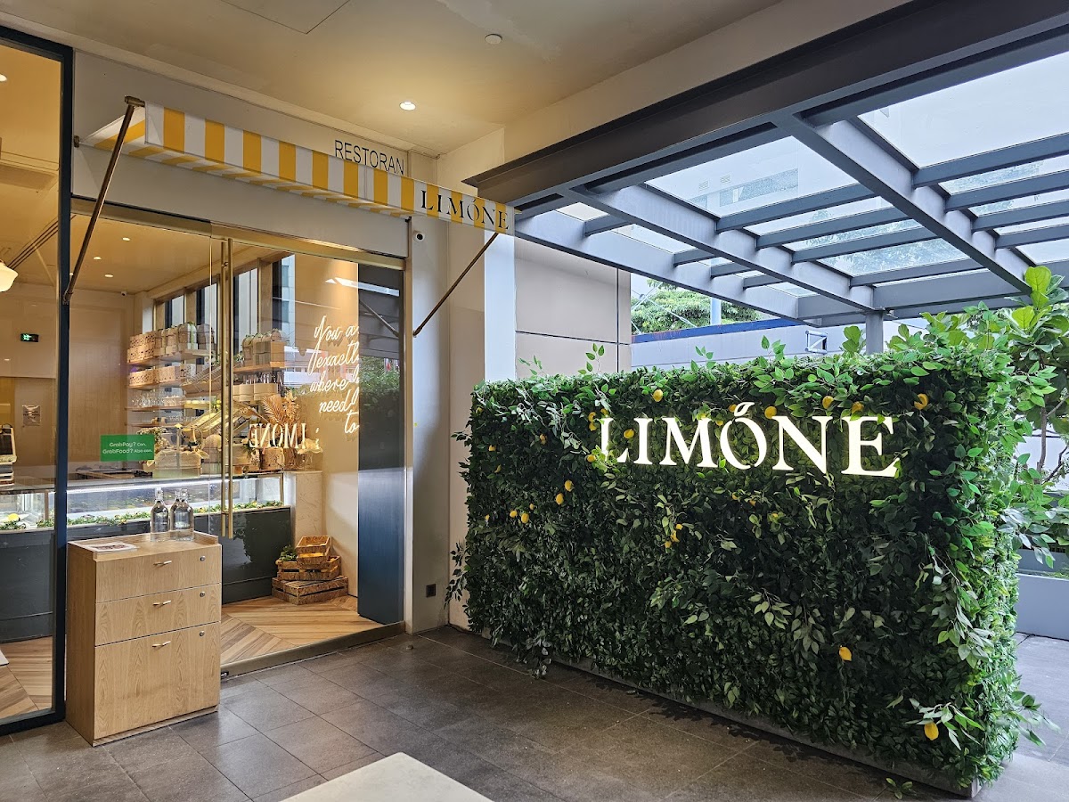 Limóne, Bukit Damansara