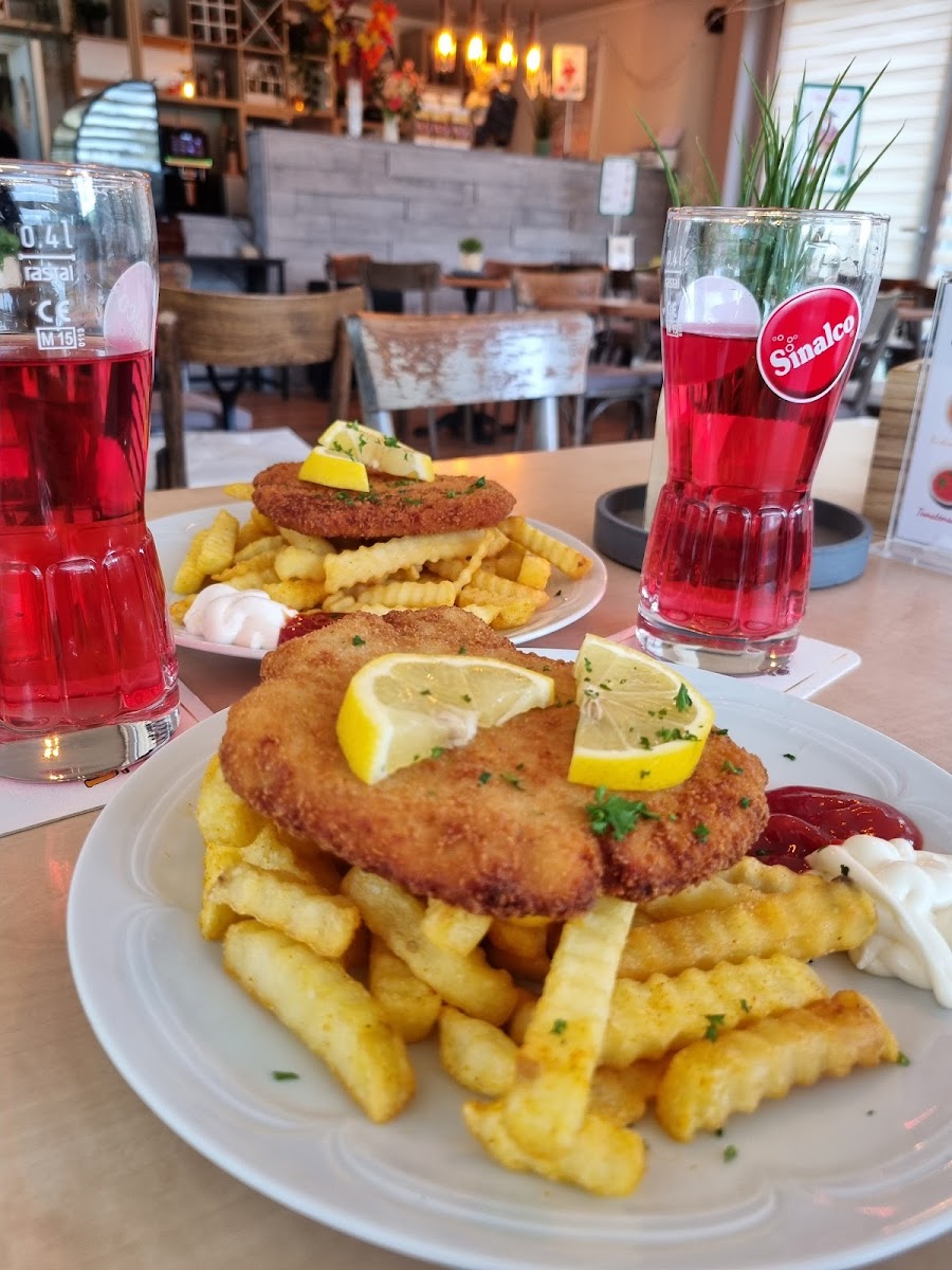 Cafe & Bistro Staudental - Volker Schütze - 10