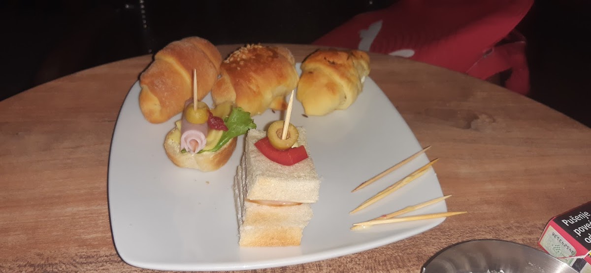 Caffe bar •Gundulić• - 8