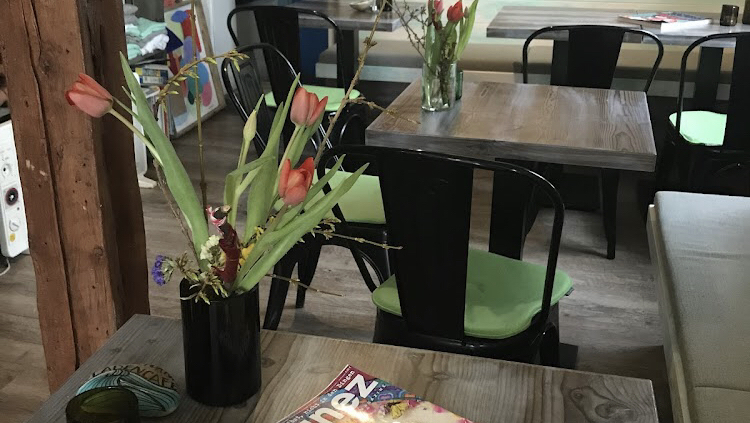 Warnefornien LadenCafe'