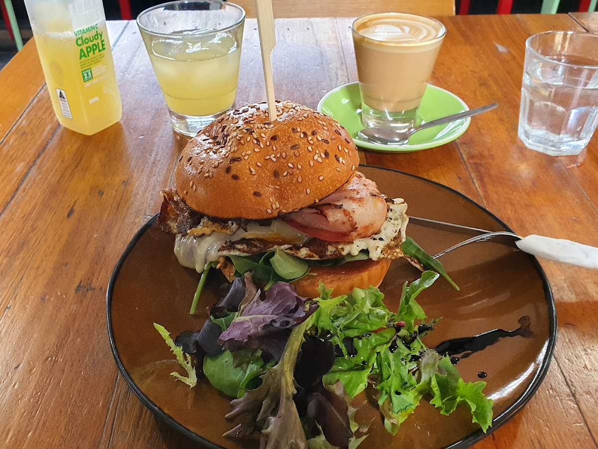 Apple Espresso Cafe - 7