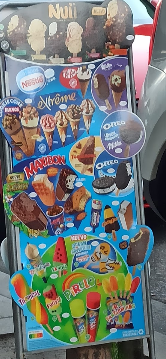 Cafetería Los Espejos - 4