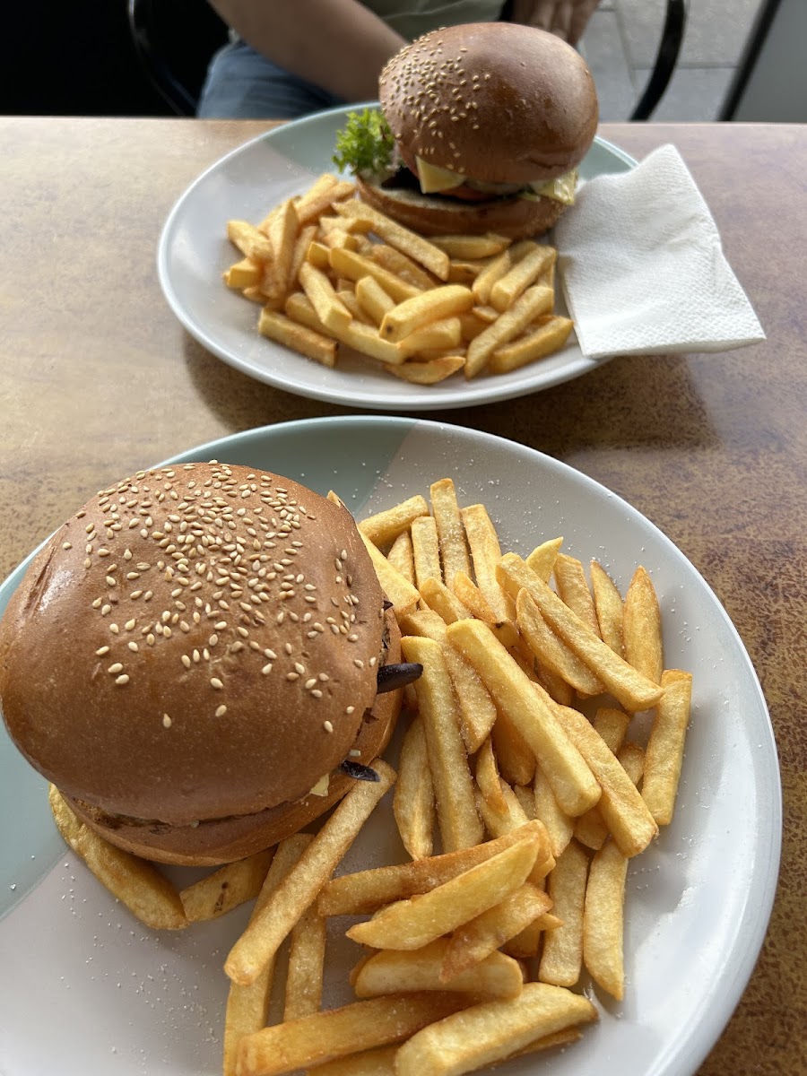 Cafe On Railway Lidcombe - 3