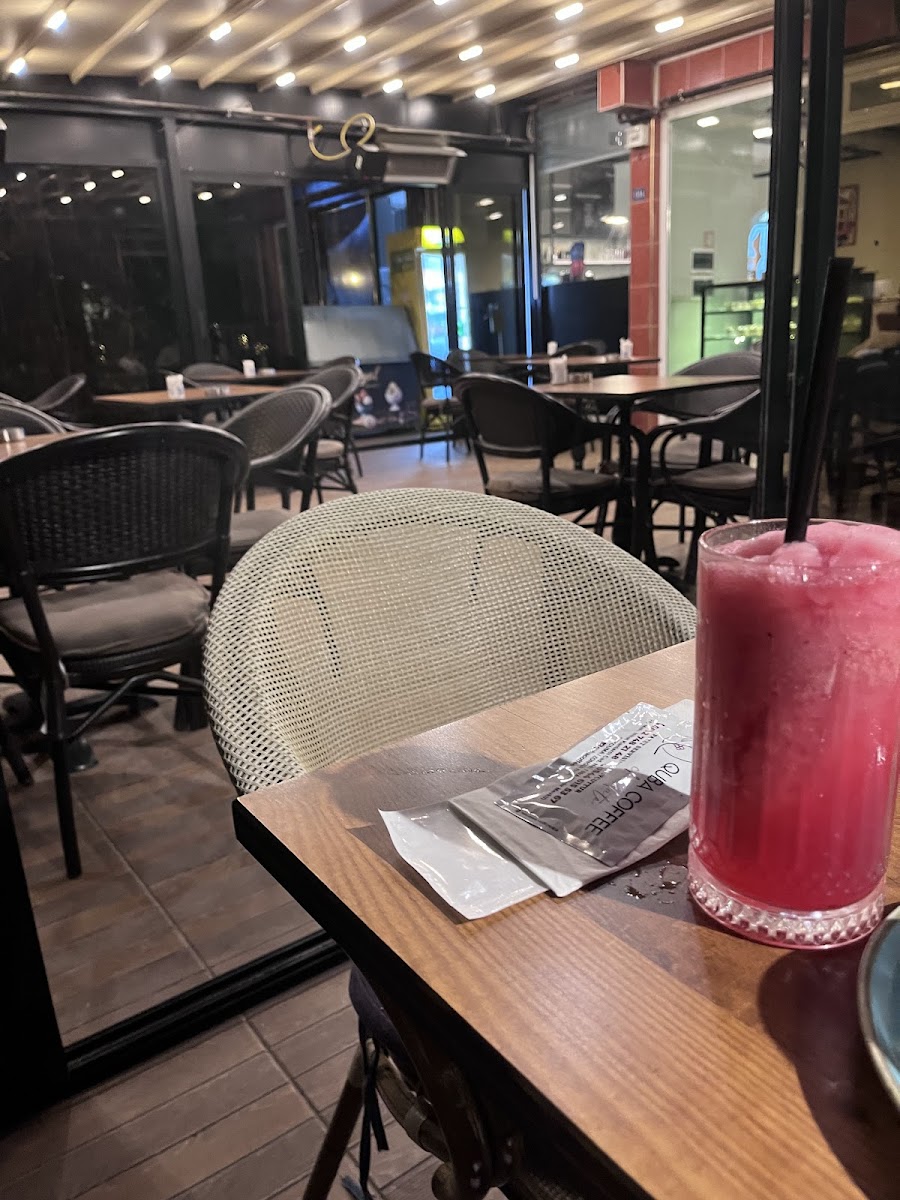 Quba Coffee Chocolate & Waffle