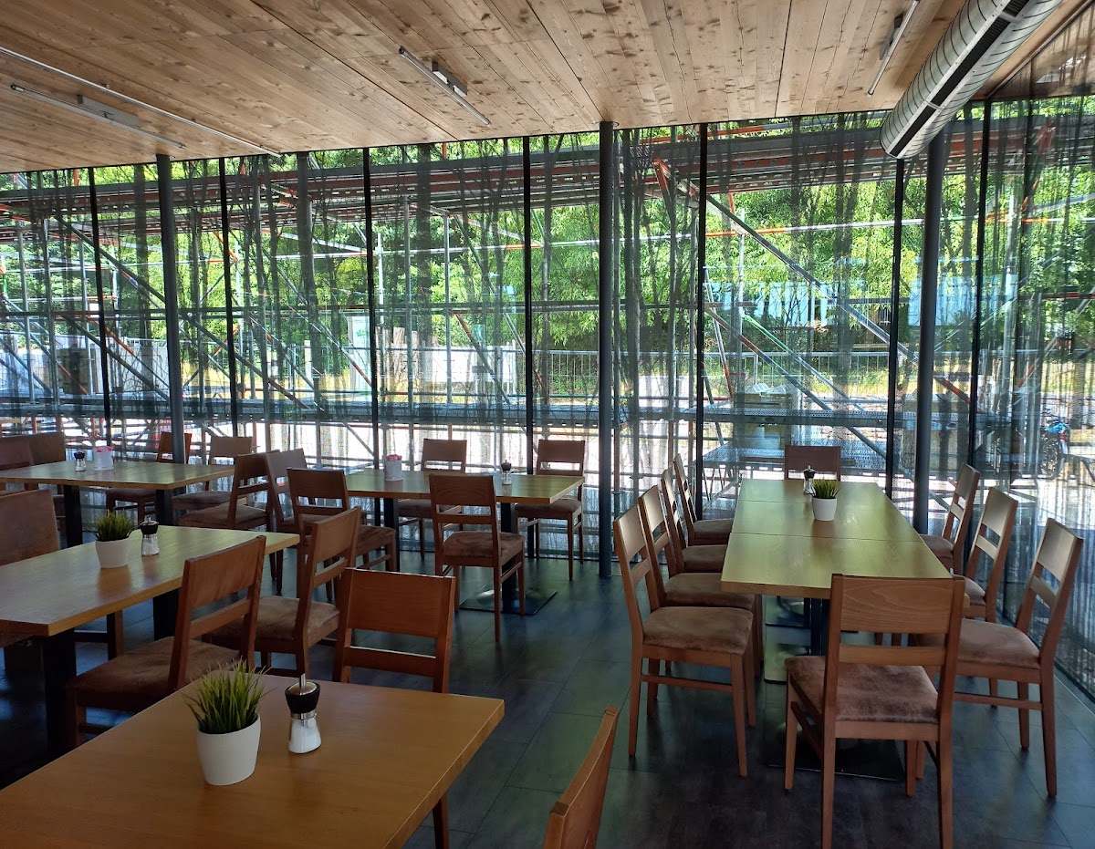 Cafe-Bistro Befreiungshalle