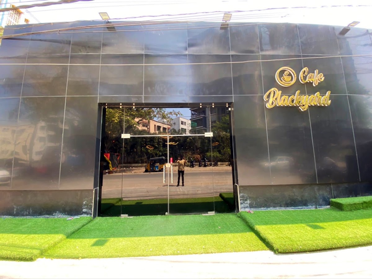 Blackyard Cafe & Restro