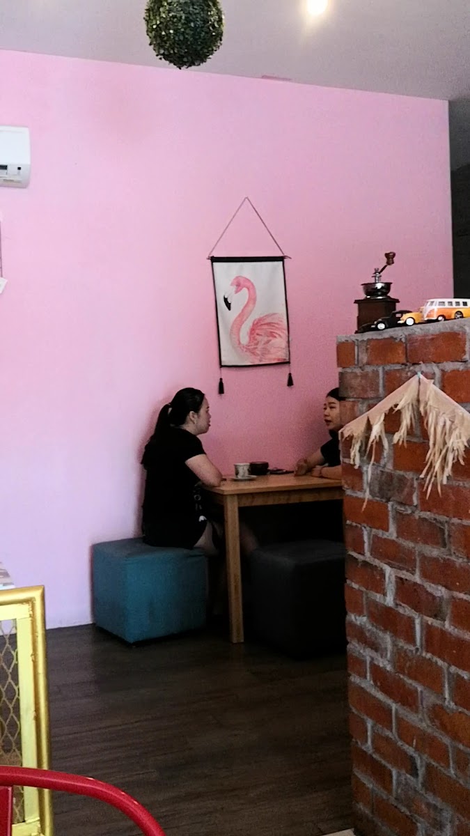 Mr. Gee Bakery & Cafe