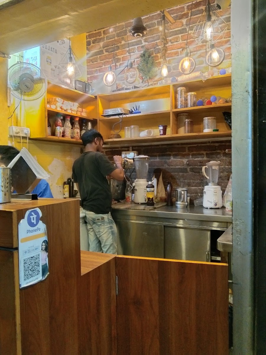 The Brew Berry Cafe - 4