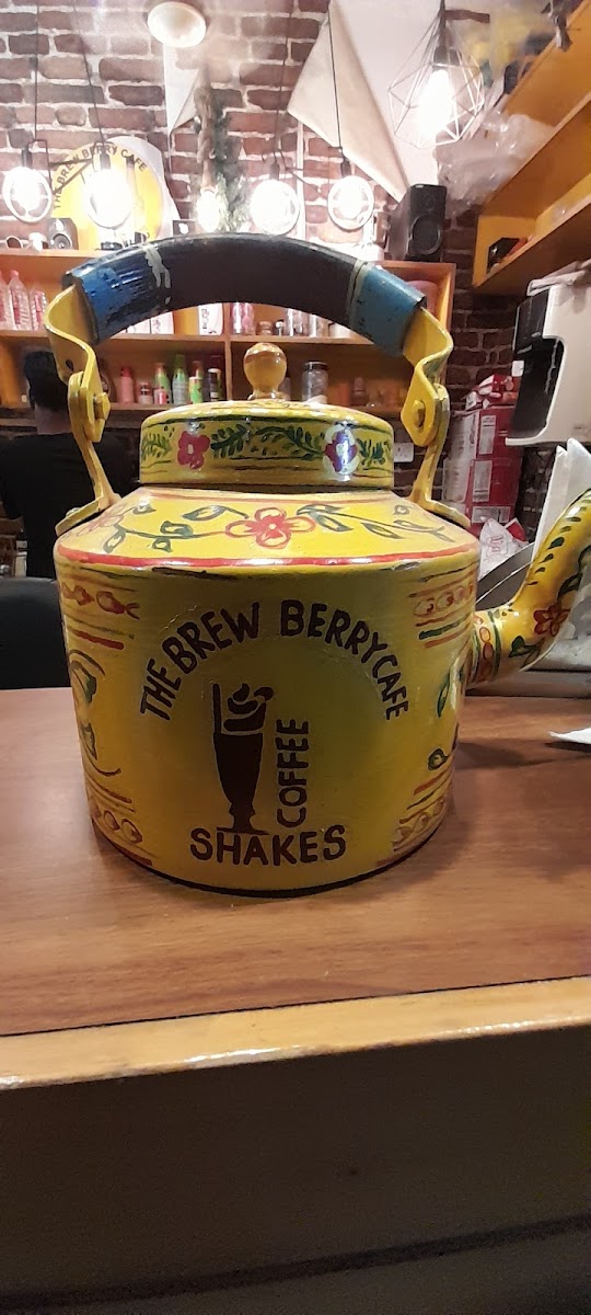 The Brew Berry Cafe - 9