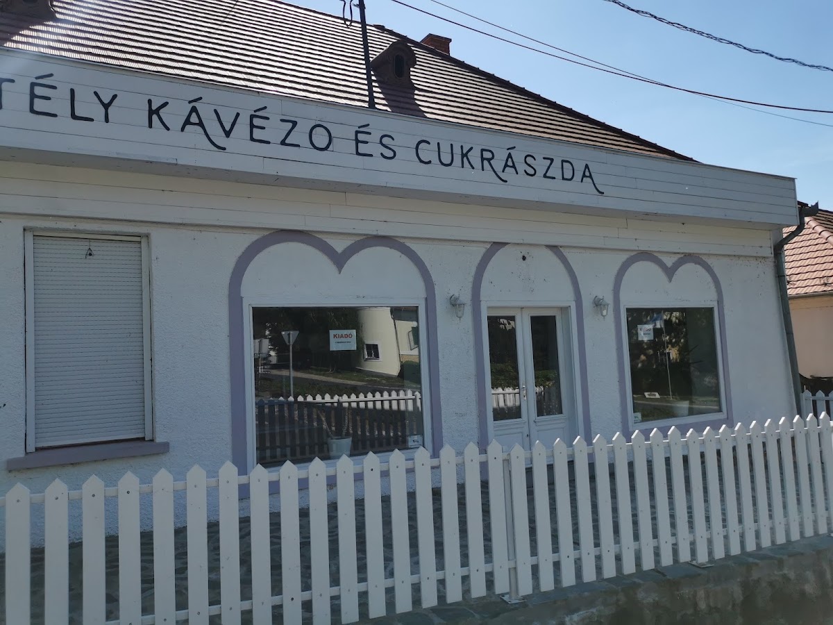 Kastély Kávézó és Cukrászda