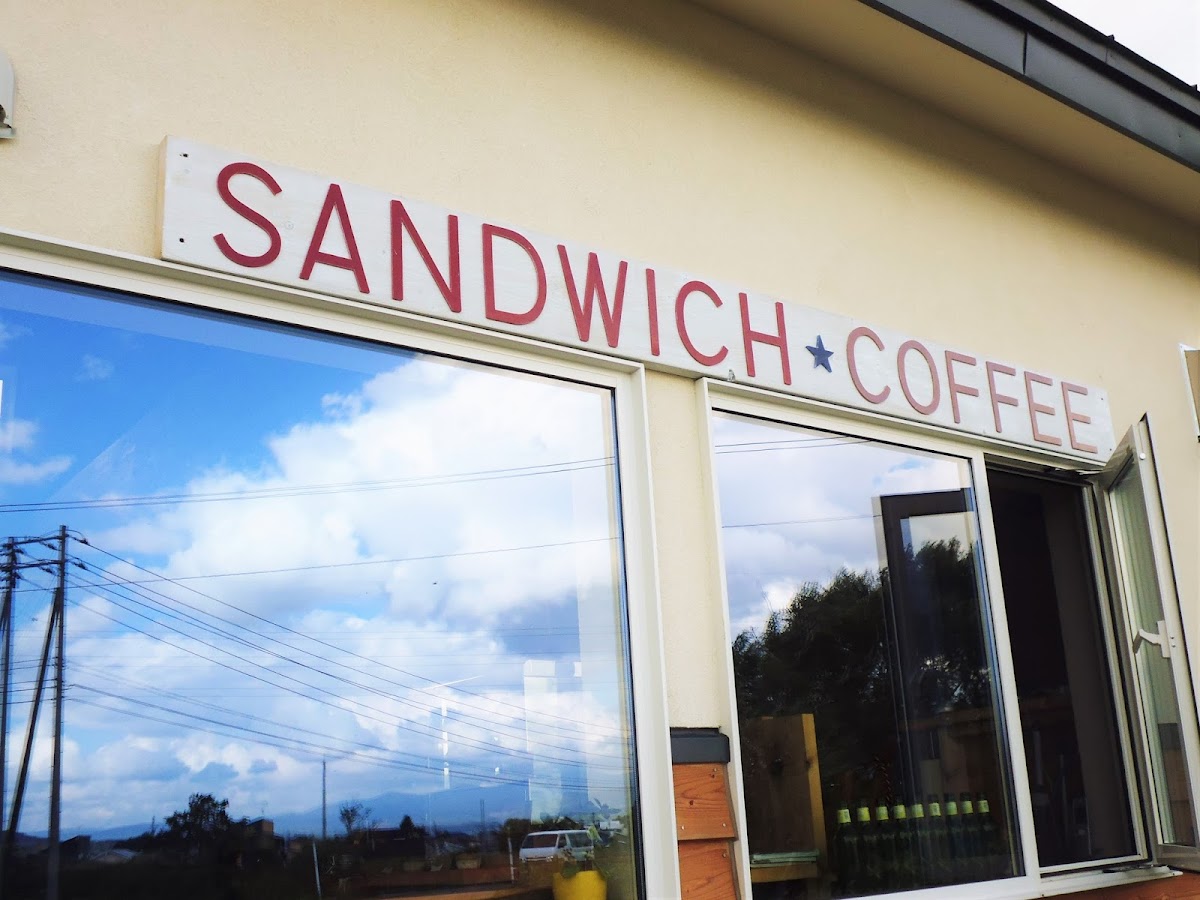 ANYWAY Sandwich Shop（エニウェイ サンドイッチショップ）