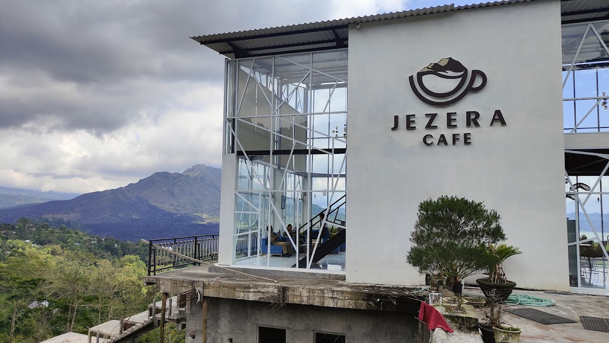 JEZERA CAFE