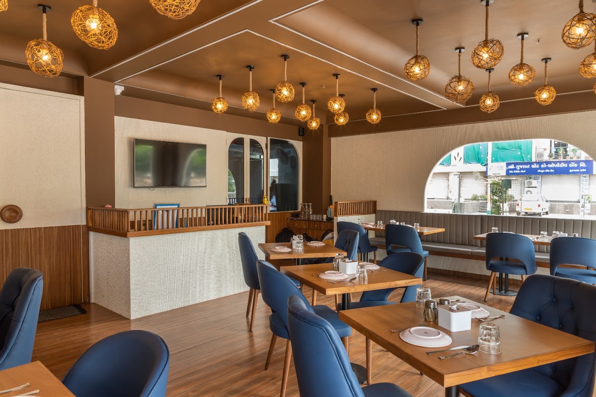 The Lifafa Cafe & Restro