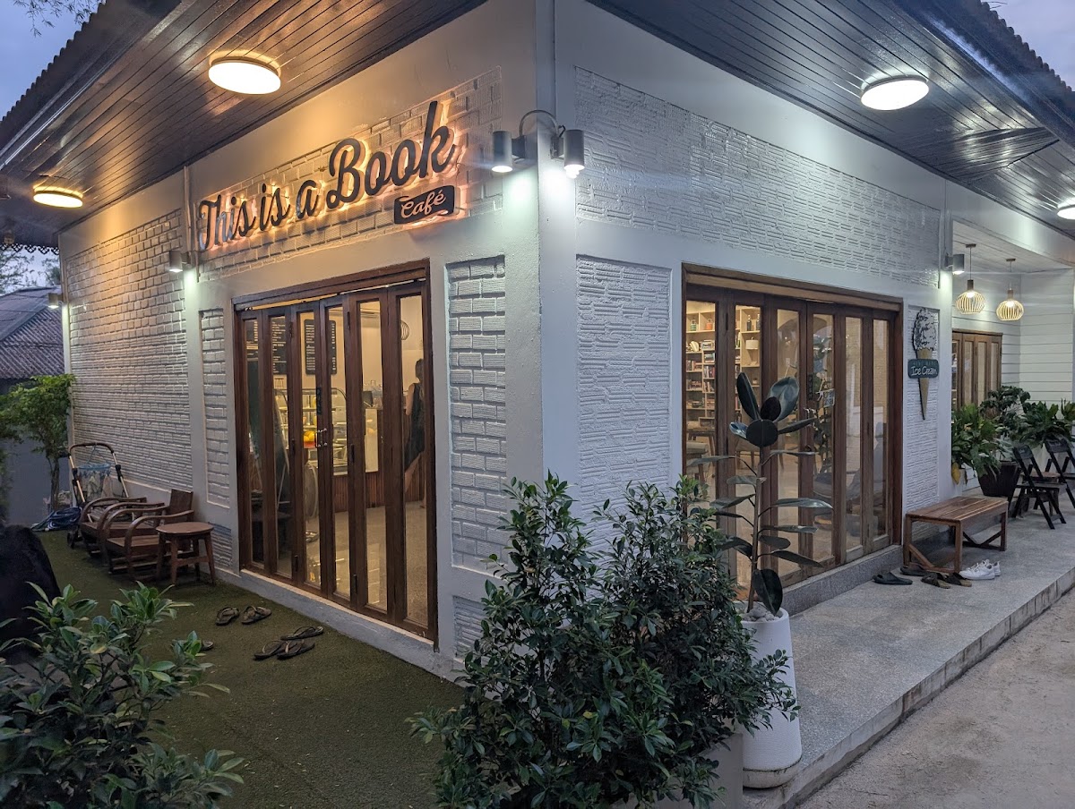 THIS IS A BOOK CAFE