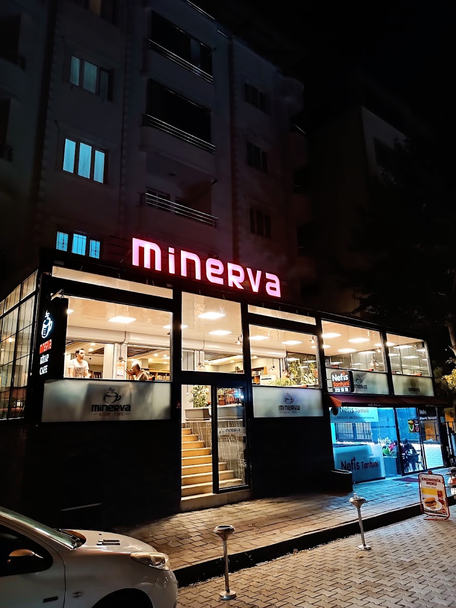 Minerva Kitap Cafe - 3