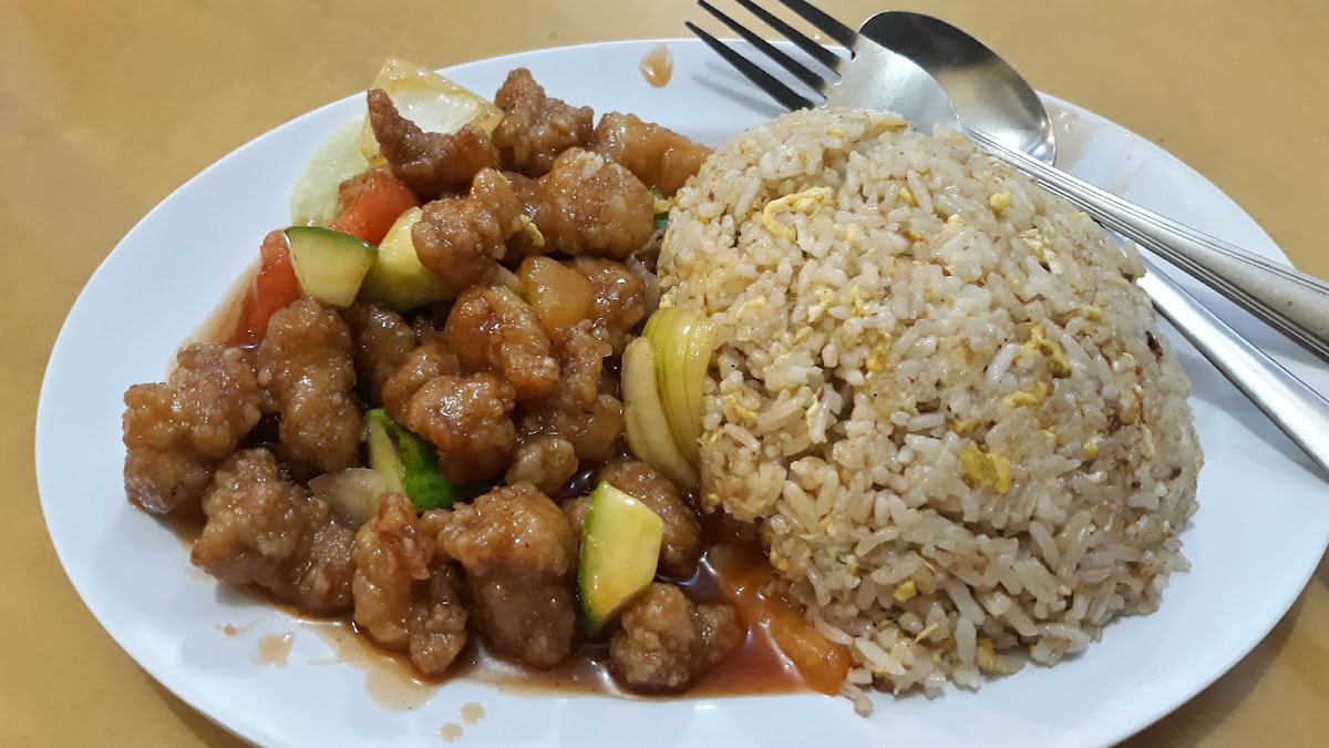 Six Fortunate Cafe - 7