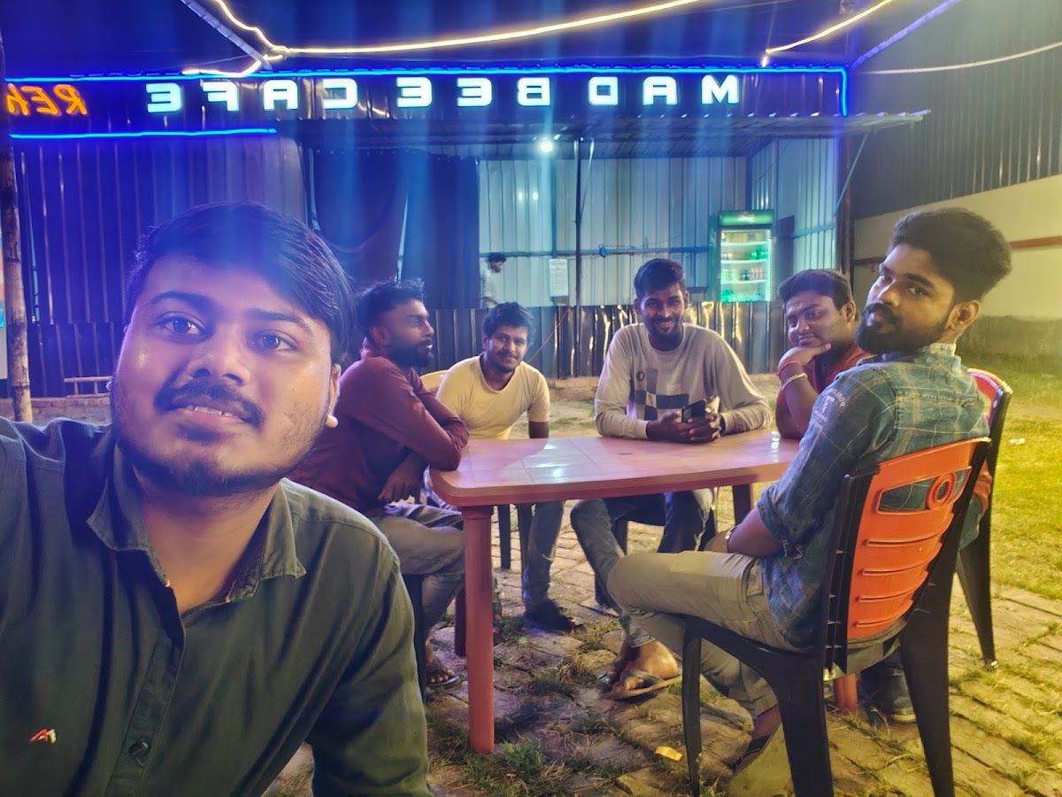 Mad Bee Cafe Malda