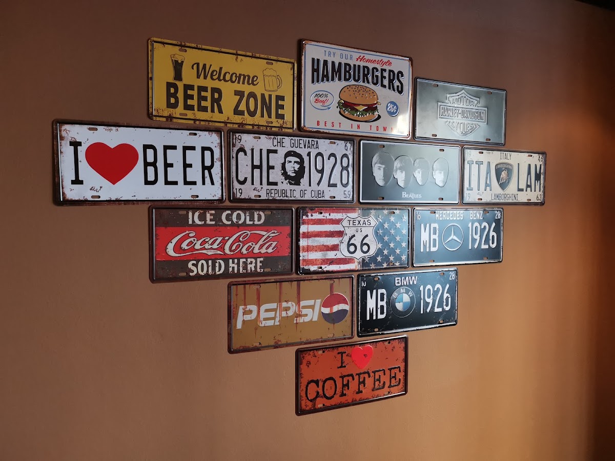 TUPAC Cafe - Bar - 2