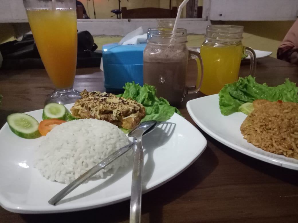 Cafe & Resto 'Oemah Londho' - 10