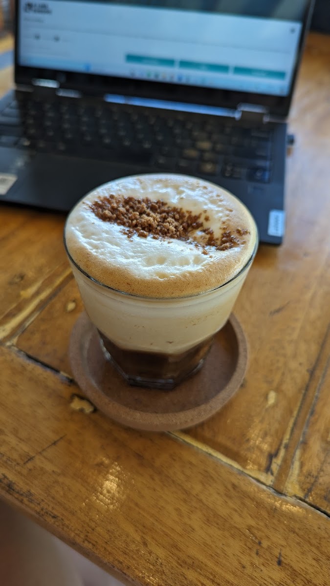 Takam Cafe & Bistro - 10