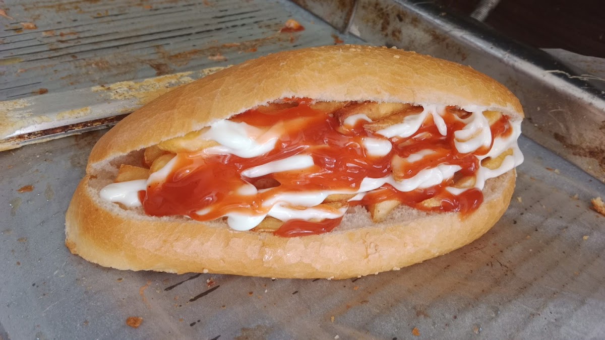 Atom Cafe & Tosthane - 8