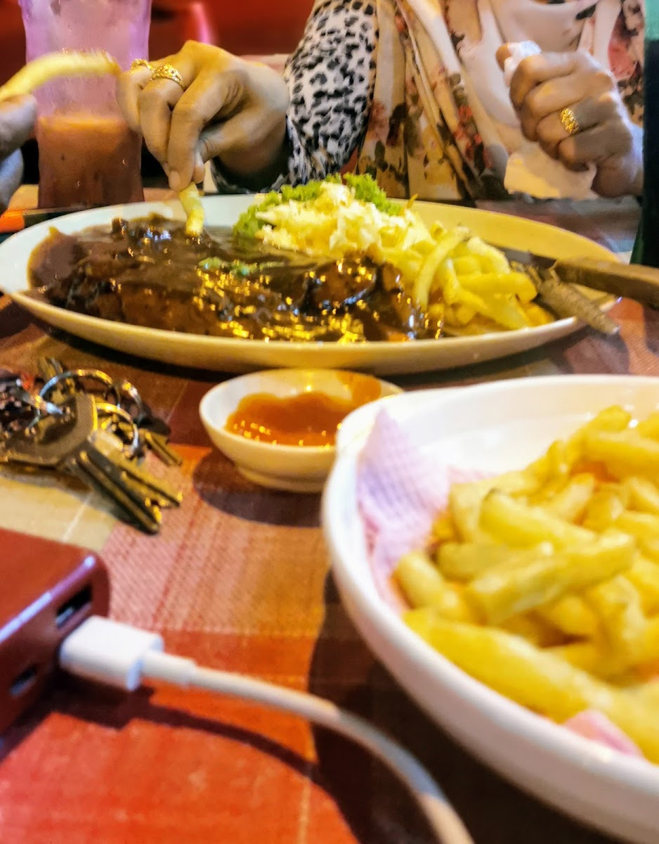 Project Cafe & Barbershop - 7