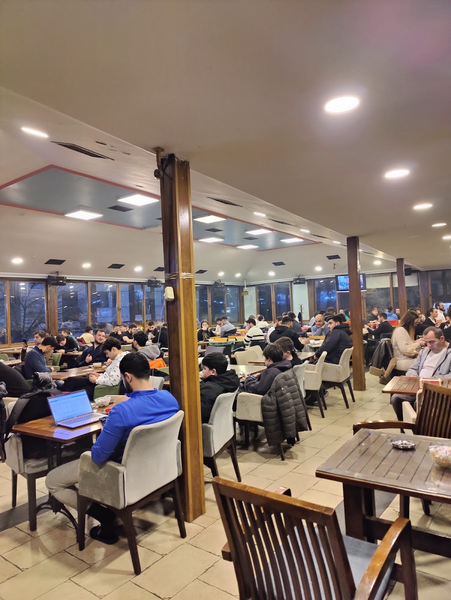 İstasyon Cafe & Roastery