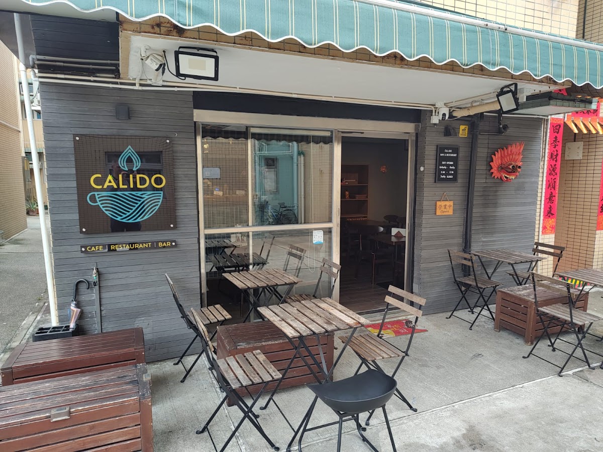 Calido Cafe and Restaurant