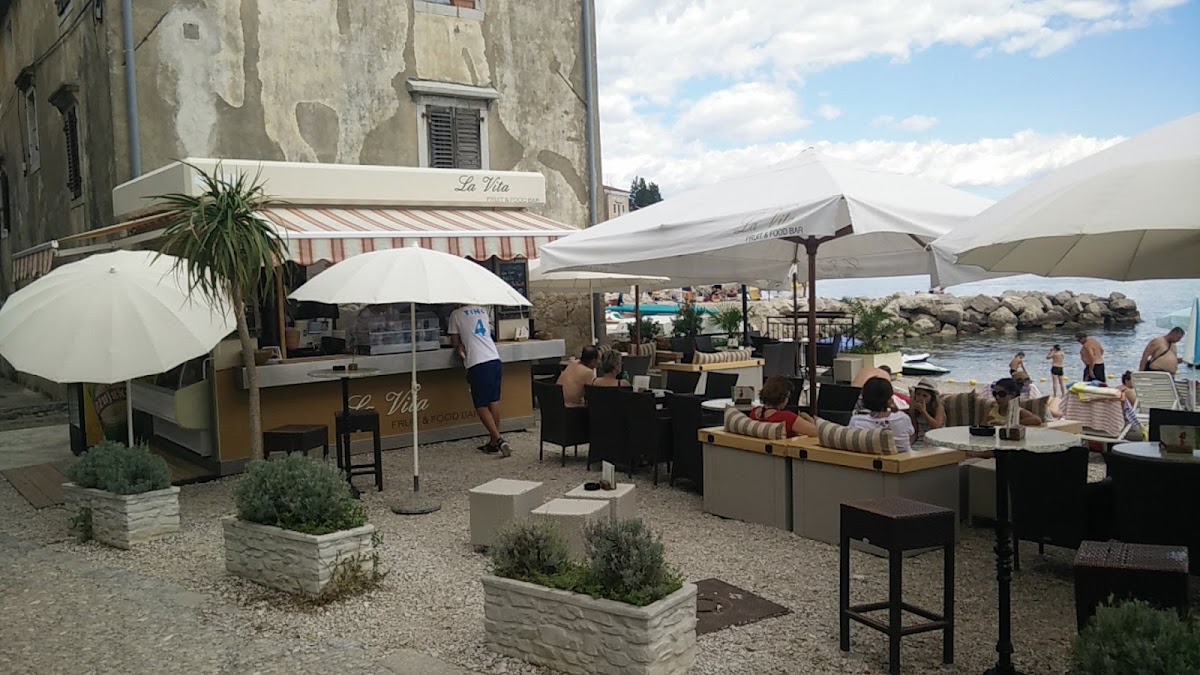 La Vita fruit & food bar