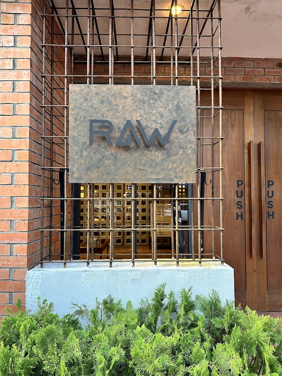RAW Coffee Lounge