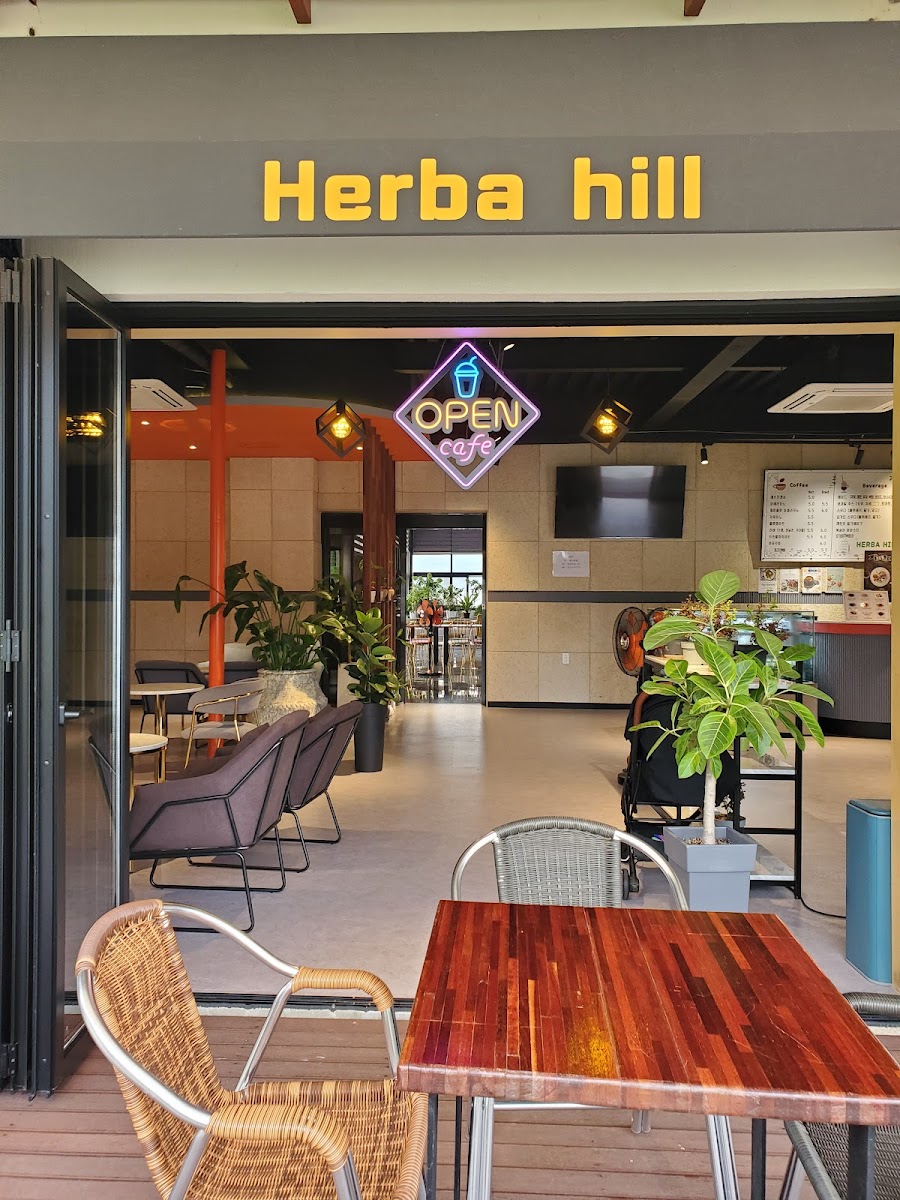 Herba hill