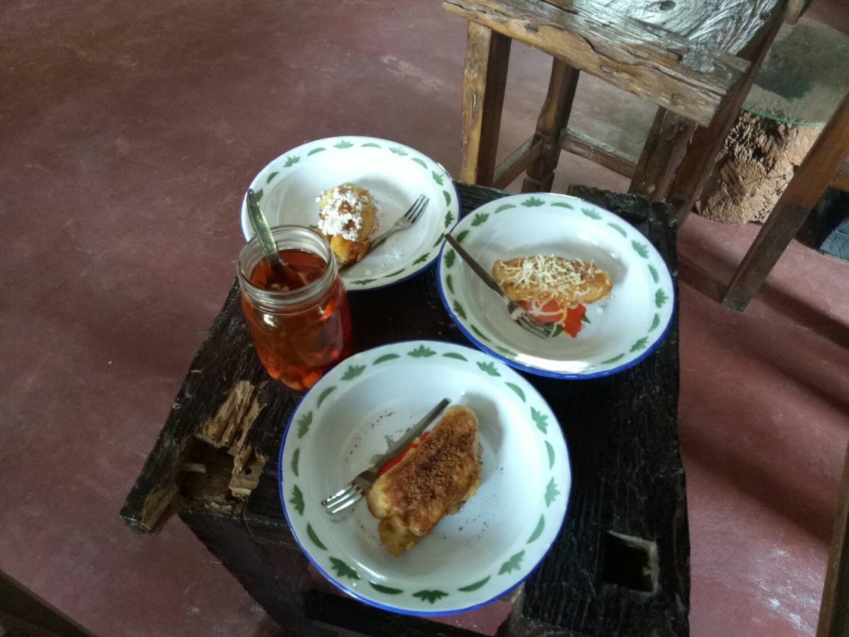 Amrina Café, Boutique and Gallery - 7