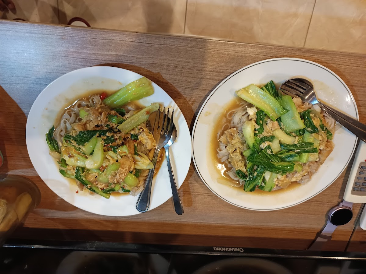 New Merdeka Hotel & Cafe Karaoke - 5