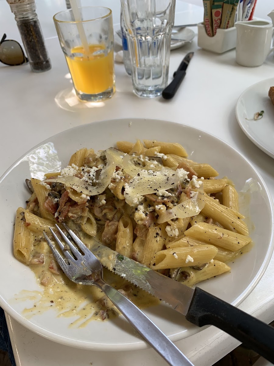 munch Cafe Parktown - 8